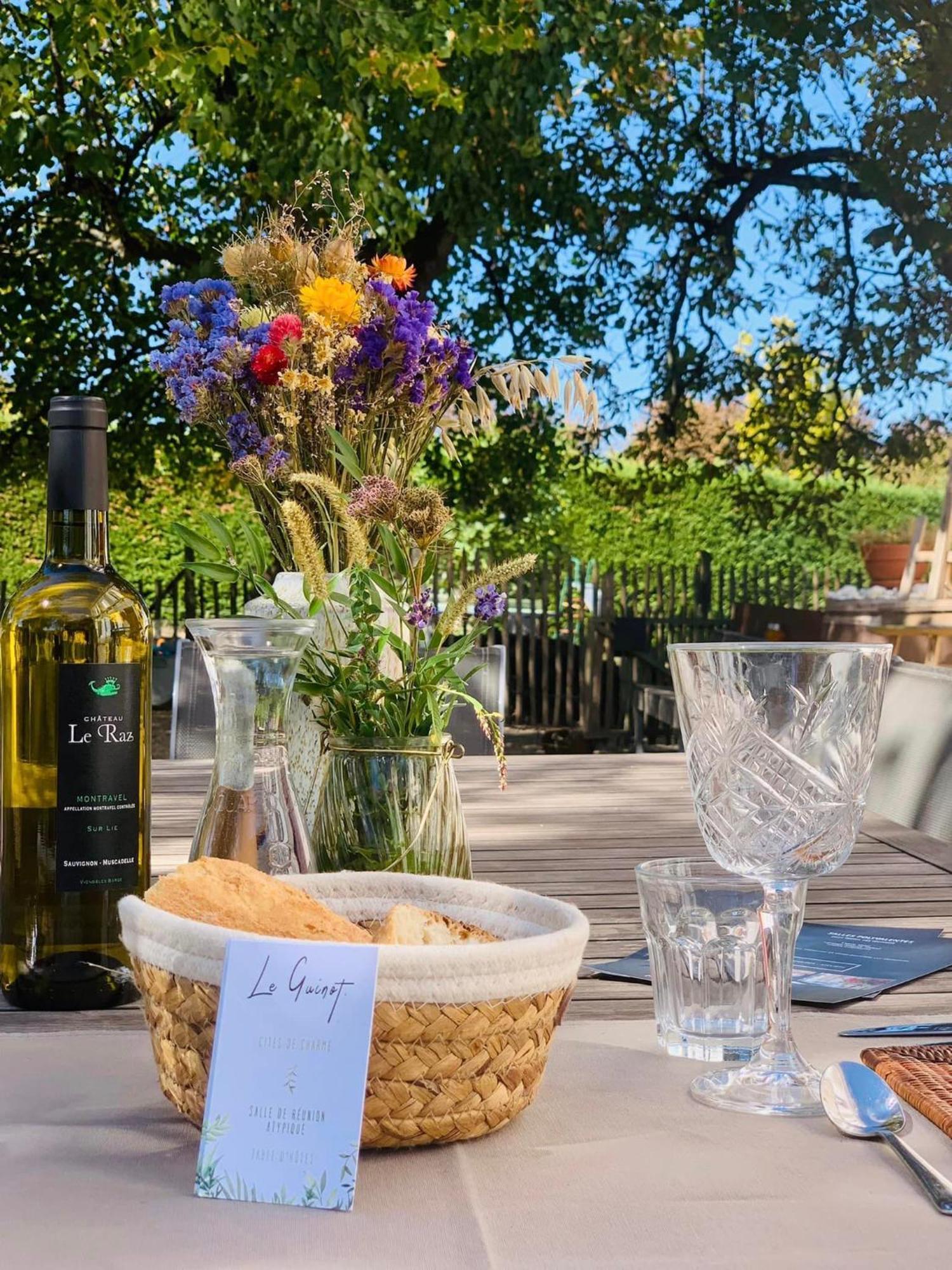 Domaine Le Guinot 5 Gites De Charme Et Salle De Reunion Saint-Martin-de-Gurçon Eksteriør bilde